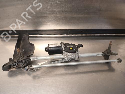 Used Front wiper motor BMW 1 (F20) 118 d (143 hp) 15741996