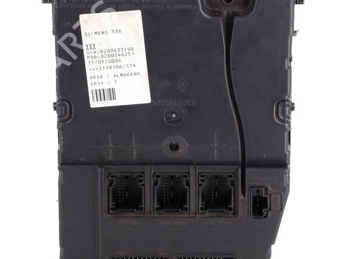 Used Fuse box Fuse box RENAULT MEGANE II (BM0/1_, CM0/1_) 1.9 dCi (131 hp) 33453947 33453947