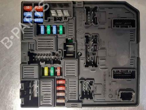 Used Fuse box RENAULT ESPACE V (JR_) [2015-2023]  30120624
