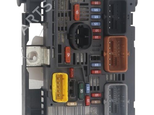 Used Fuse box PEUGEOT 308 I (4A_, 4C_) 1.6 HDi (90 hp) 30586485