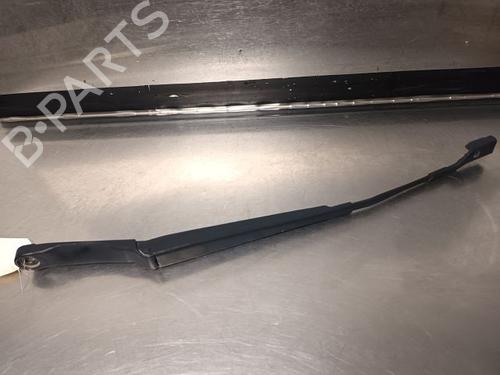 Used Front windshield wiper arm OPEL ASTRA J (P10) 1.7 CDTI (68) (110 hp) 15741935