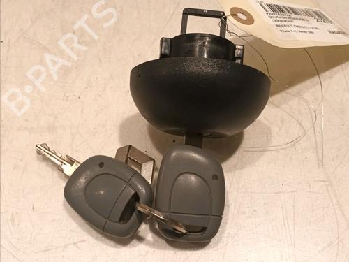 Używane Klapa wlewu paliwa RENAULT TWINGO I (C06_) 1.2 16V (C06C, C06D, C06K) (75 hp) 17371044