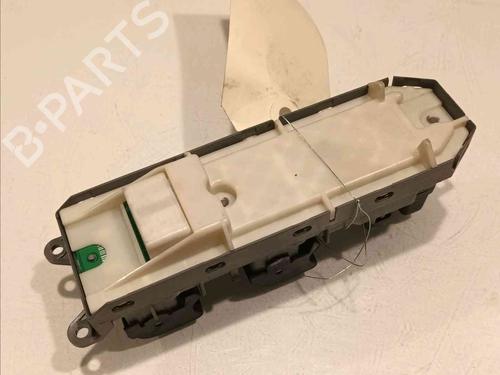 Switch TOYOTA AURIS (_E18_) 1.8 Hybrid (ZWE186_, ZWE186R) | BP16242458I30 