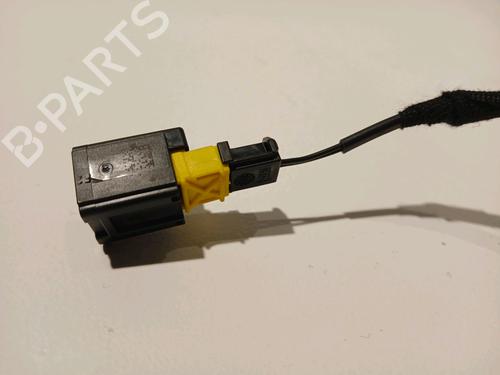 Seat buckle PEUGEOT 208 II (UB_, UP_, UW_, UJ_) e-208 | BP17527613I32 