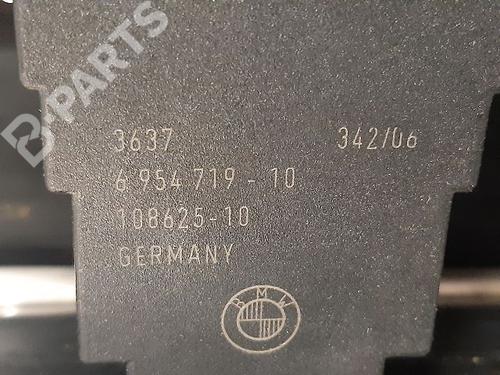 Card reader BMW 3 Touring (E91) 318 d | BP9330822E4 
