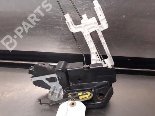 Used Rear left lock HYUNDAI SANTA FÉ I (SM) 2.0 CRDi 4x4 (125 hp) 9331746