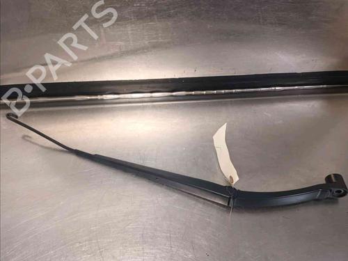 Used Front windshield wiper arm NISSAN QASHQAI II SUV (J11, J11_) [2013-2025]  21781906