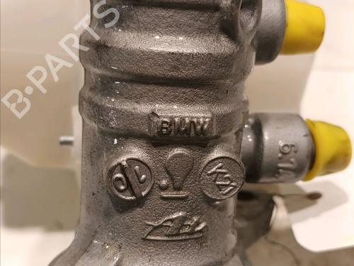 Brake master cylinder BMW 5 (G30, F90) 520 d Mild-Hybrid | BP15624102M77 