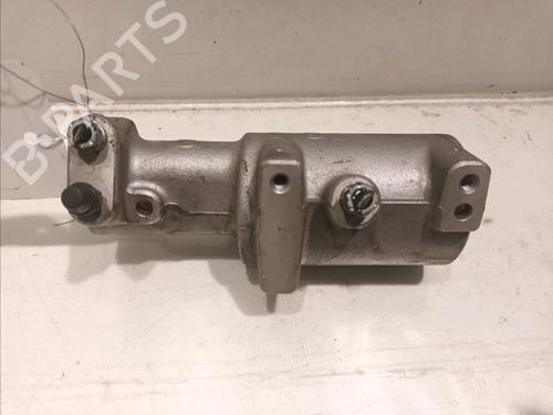 Used Brake master cylinder TOYOTA AURIS Estate (_E18_) 1.8 Hybrid (ZWE186_, ZWE186R, ZWE186H) (136 hp) 15643041