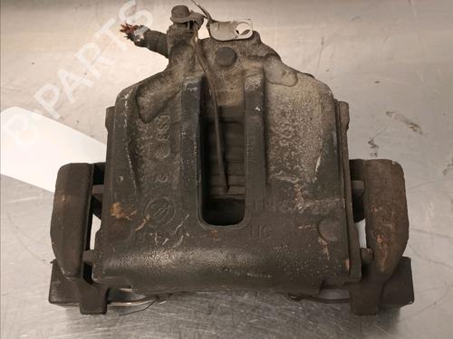 Used Right front brake caliper ALFA ROMEO 166 (936_) 2.4 JTD (936AXA00, 936A3B00) (150 hp) 14863006