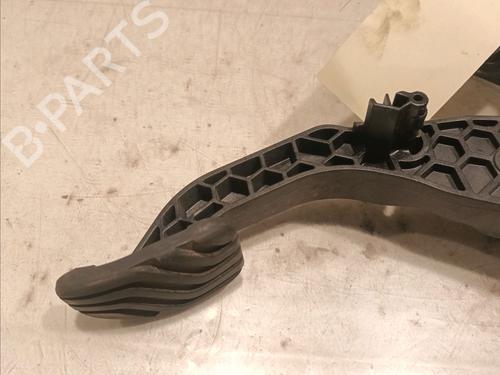 Clutch pedal RENAULT CLIO V (B7_) 1.0 TCe 100 (B7MT) | BP16188444I13 