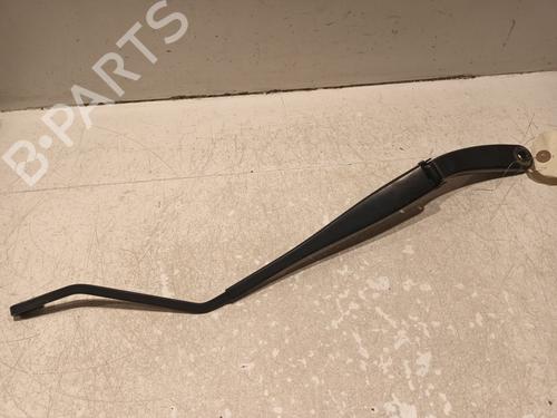 Used Front windshield wiper arm RENAULT ARKANA I (LCM_, LDN_) 1.6 E-TECH 145 (LDMU) (143 hp) 20607043