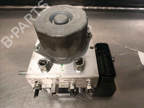 Used ABS pump NISSAN QASHQAI II SUV (J11, J11_) 1.6 dCi (130 hp) 25044055