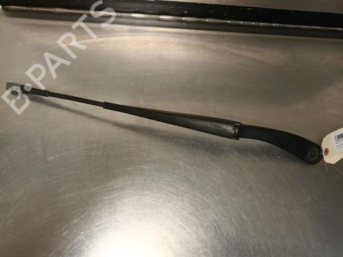 Used Front windshield wiper arm MERCEDES-BENZ B-CLASS Sports Tourer (W246, W242) B 180 CDI / d (246.212) (109 hp) 14869836