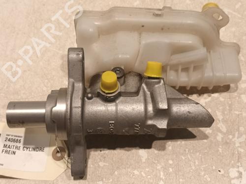Brake master cylinder RENAULT ESPACE V (JR_)  | BP20608163M77 