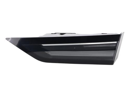 right-tailgate-light-renault-scenic-e-tech-phase-i-2023-36036047 main image