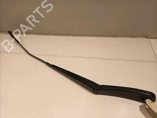 Used Front windshield wiper arm BMW X1 (F48) sDrive 16 d (116 hp) 16637416