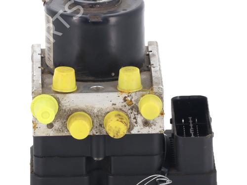 Used ABS pump ABS pump FORD FOCUS II (DA_, HCP, DP) 1.8 TDCi (115 hp) 13317990 13317990