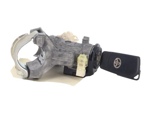 Used Ignition barrel Ignition barrel TOYOTA YARIS (_P13_) 1.0 (KSP130_, KSP130) (69 hp) 39938340 39938340