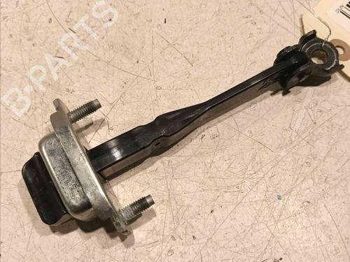 Used Hinge/Door check strap DACIA SANDERO III 1.0 TCe 90 (91 hp) 21605375