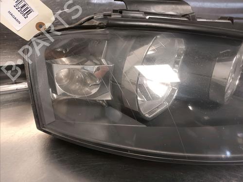 Right headlight AUDI A3 (8P1) 2.0 TDI 16V | BP13013964C29 