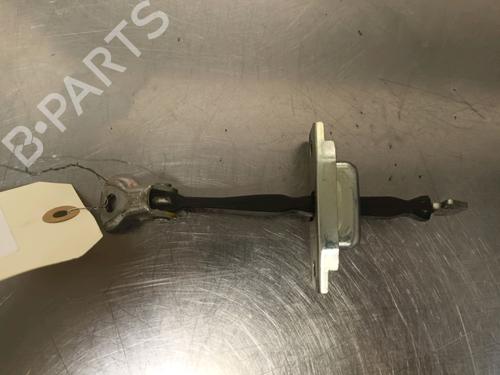 Used Hinge/Door check strap TOYOTA YARIS (_P13_) 1.0 (KSP130_, KSP130) (69 hp) 14866778