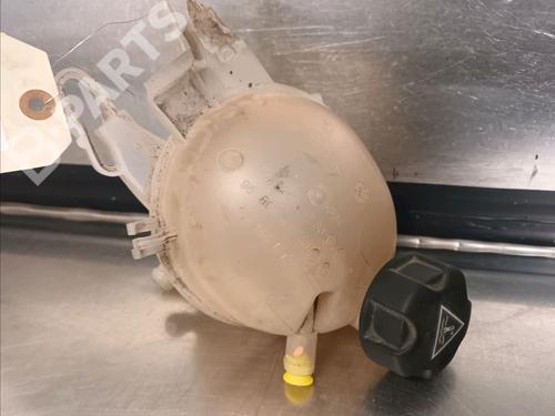Used Expansion tank Expansion tank PEUGEOT 208 I (CA_, CC_) 1.6 HDi (92 hp) 9592084 9592084