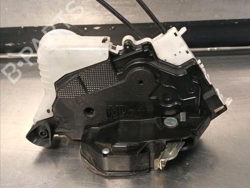 Højre fortil lås TOYOTA YARIS (_P9_) 1.0 VVT-i (KSP90_, KSP90R) (69 hp) 9318999