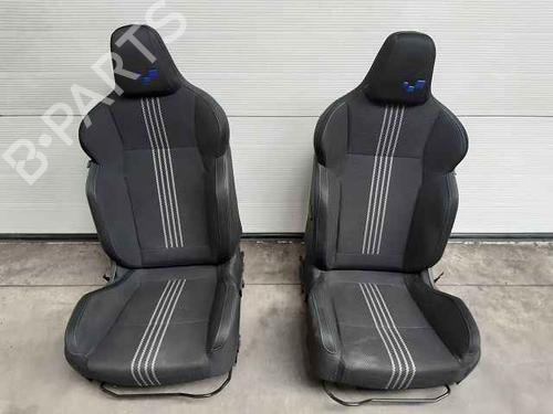 Juego Asientos Juego Asientos RENAULT MEGANE IV Hatchback (B9A/M/N_) 1.6 dCi 130 (B9A4) (130 hp) 37019026 37019026