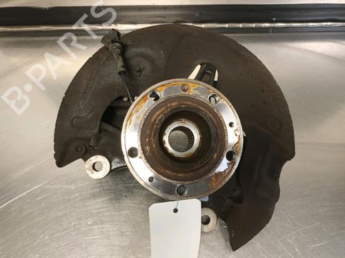 Used Left front steering knuckle PEUGEOT 3008 II SUV (MC_, MR_, MJ_, M4_) 1.2 THP/ PureTech 130 (MRHNSM, MRHNSU, MRHNSJ, MRHNYW,... (131 hp) 14860748