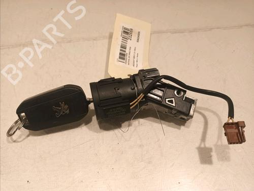 Ignition barrel PEUGEOT 308 SW II (LC_, LJ_, LR_, LX_, L4_) 1.2 THP 130 (131 hp) 16637229