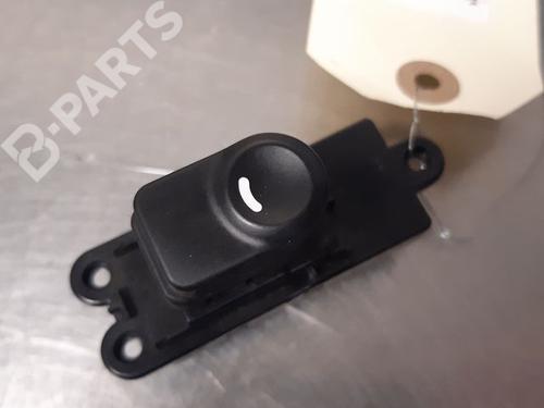 Used Right rear window switch HYUNDAI i30 (FD) 1.6 CRDi (90 hp) 9331773