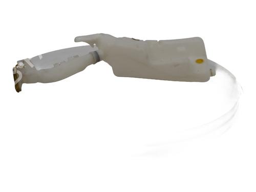 Windscreen washer tank RENAULT CLIO III (BR0/1, CR0/1) 1.2 16V (BR02, BR0J, BR11, CR02, CR0J, CR11) | BP28838318C113 
