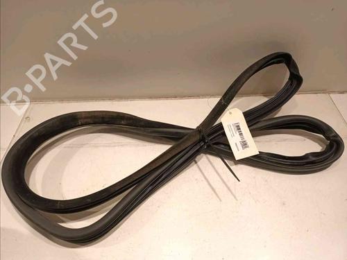 Used Rubber door seal Rubber door seal LAND ROVER RANGE ROVER EVOQUE (L538) 2.0 D (150 hp) 16537809 16537809