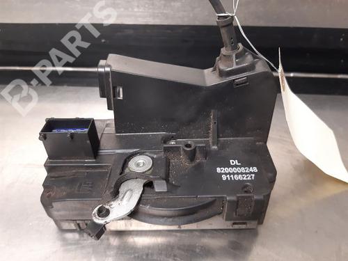 Used Front right lock OPEL VIVARO A Van (X83) 2.0 CDTI (F7) (114 hp) 9330785
