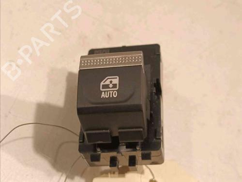 Used Left rear window switch RENAULT MEGANE E-TECH SUV EV60 (BNJ1) (218 hp) 20604709
