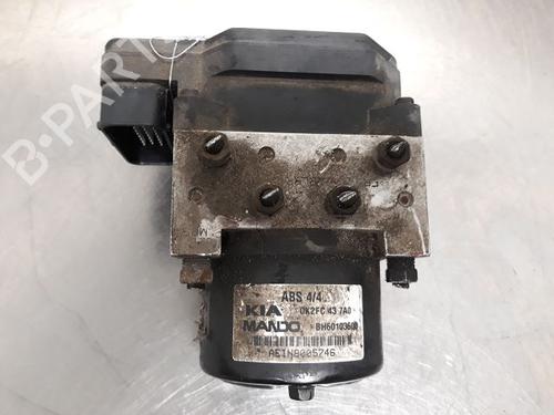 Used ABS pump KIA CARENS II MPV (FJ) 2.0 CRDi (113 hp) 20599853