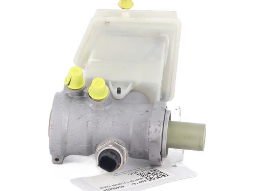 Used Brake master cylinder Brake master cylinder 37458889 37458889