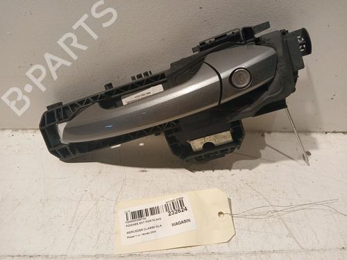 Used Front left exterior door handle MERCEDES-BENZ GLA-CLASS (X156) GLA 200 (156.943) (156 hp) 18315987