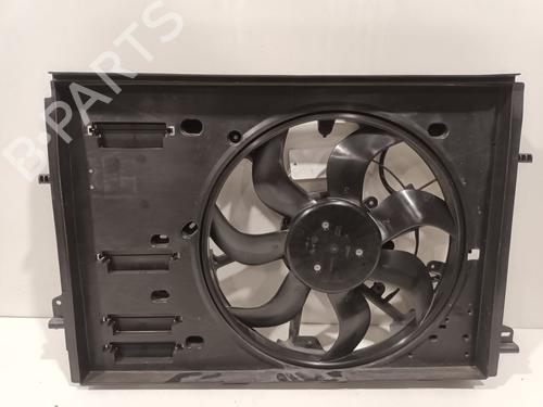 Used Radiator fan MERCEDES-BENZ T-CLASS MPV (W420) T 180 CDI (420.833) (116 hp) 25732751