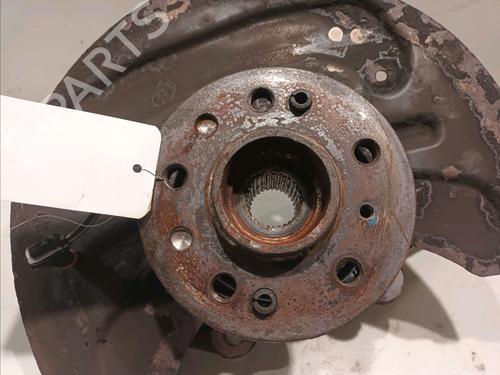 Left front steering knuckle MERCEDES-BENZ M-CLASS (W164) ML 320 CDI 4-matic (164.122) | BP15722398M25 