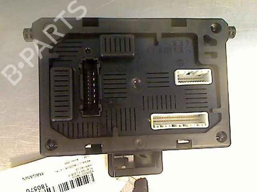Sikringsdåse RENAULT MODUS / GRAND MODUS (F/JP0_) 1.6 (JP03, JP0B, JP0U, JP0Y, JP1G) (112 hp) 30170482