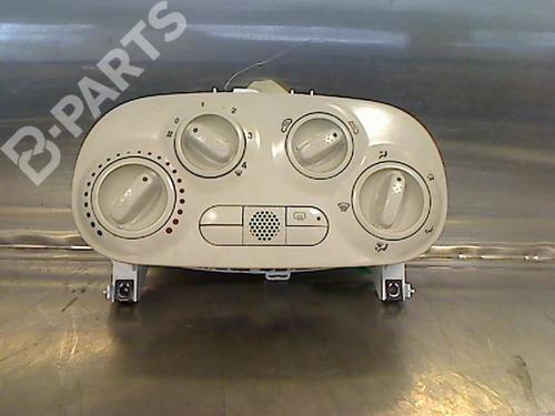 Used Climate control FIAT 500 (312_) 1.2 (312AXA1A) (69 hp) 9318303