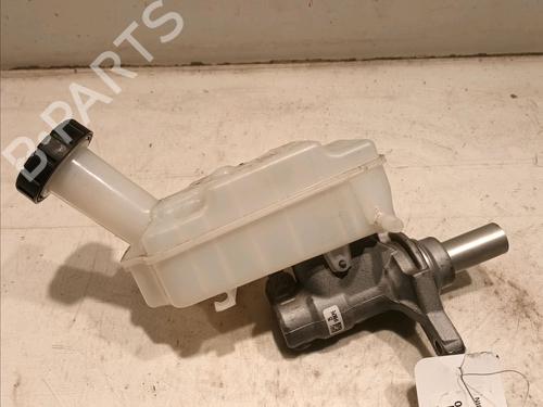 Used Brake master cylinder RENAULT CLIO V (B7_) 1.0 TCe 100 (B7MT) (101 hp) 16164908