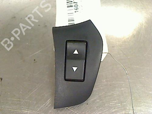 Right rear window switch FIAT STILO (192_) 1.9 JTD (192_XE1A) (115 hp) 15741482