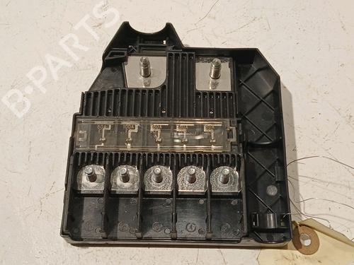 Fuse box PEUGEOT 208 II (UB_, UP_, UW_, UJ_) e-208 (136 hp) 17738309