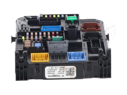 Used Fuse box Fuse box 37485080 37485080