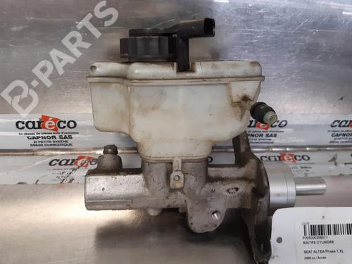 Used Brake master cylinder SEAT ALTEA XL (5P5, 5P8) 1.9 TDI (105 hp) 9329147
