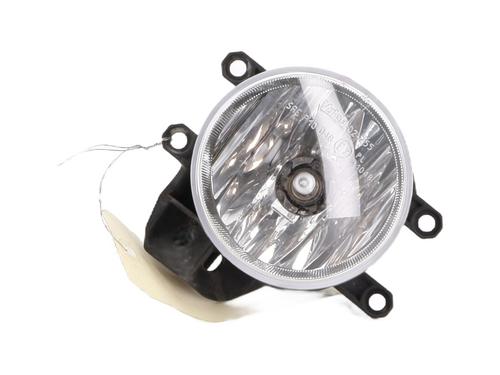 Used Left front fog light PEUGEOT 108 1.2 (82 hp) 31286403