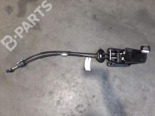 Used Gear lever PEUGEOT 208 I (CA_, CC_) 1.2 VTi 68 / PureTech 68 (68 hp) 9324800